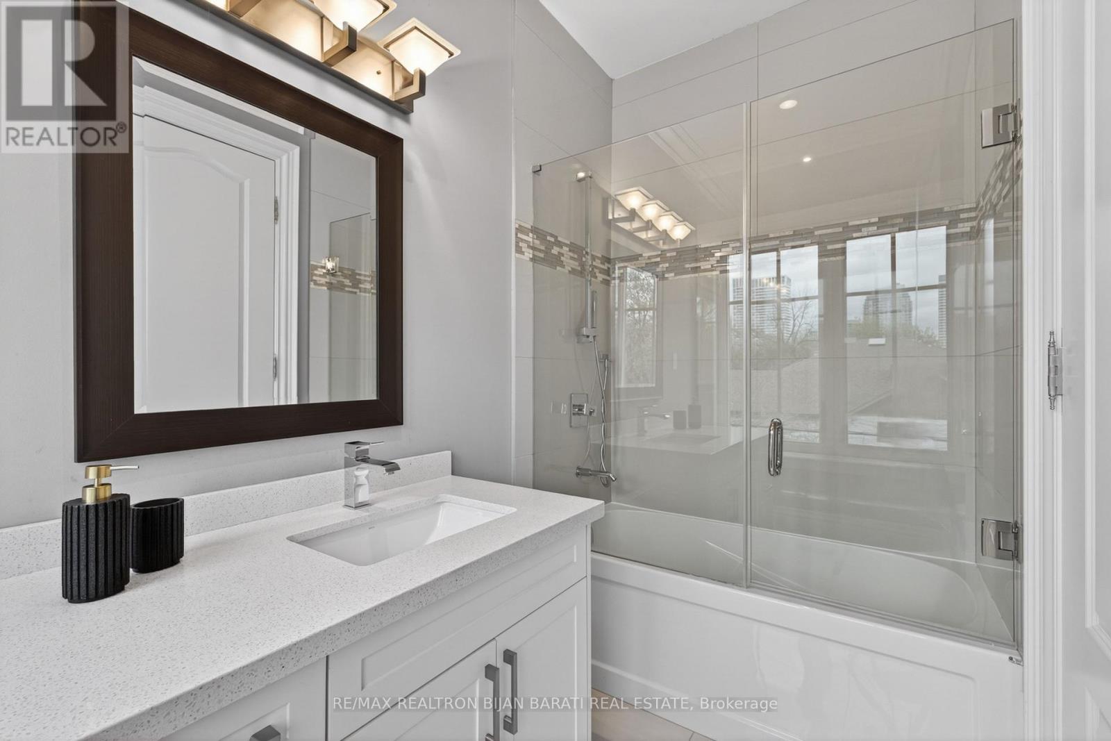 122 Holmes Avenue Property Photo 32