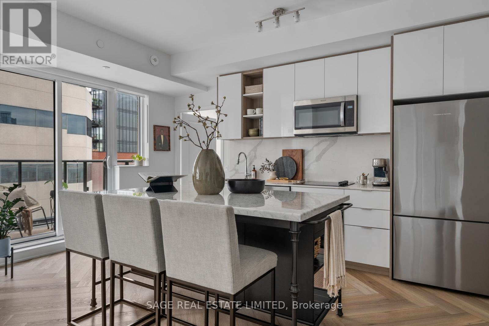 1128 - 543 RICHMOND STREET W Property Photo 1