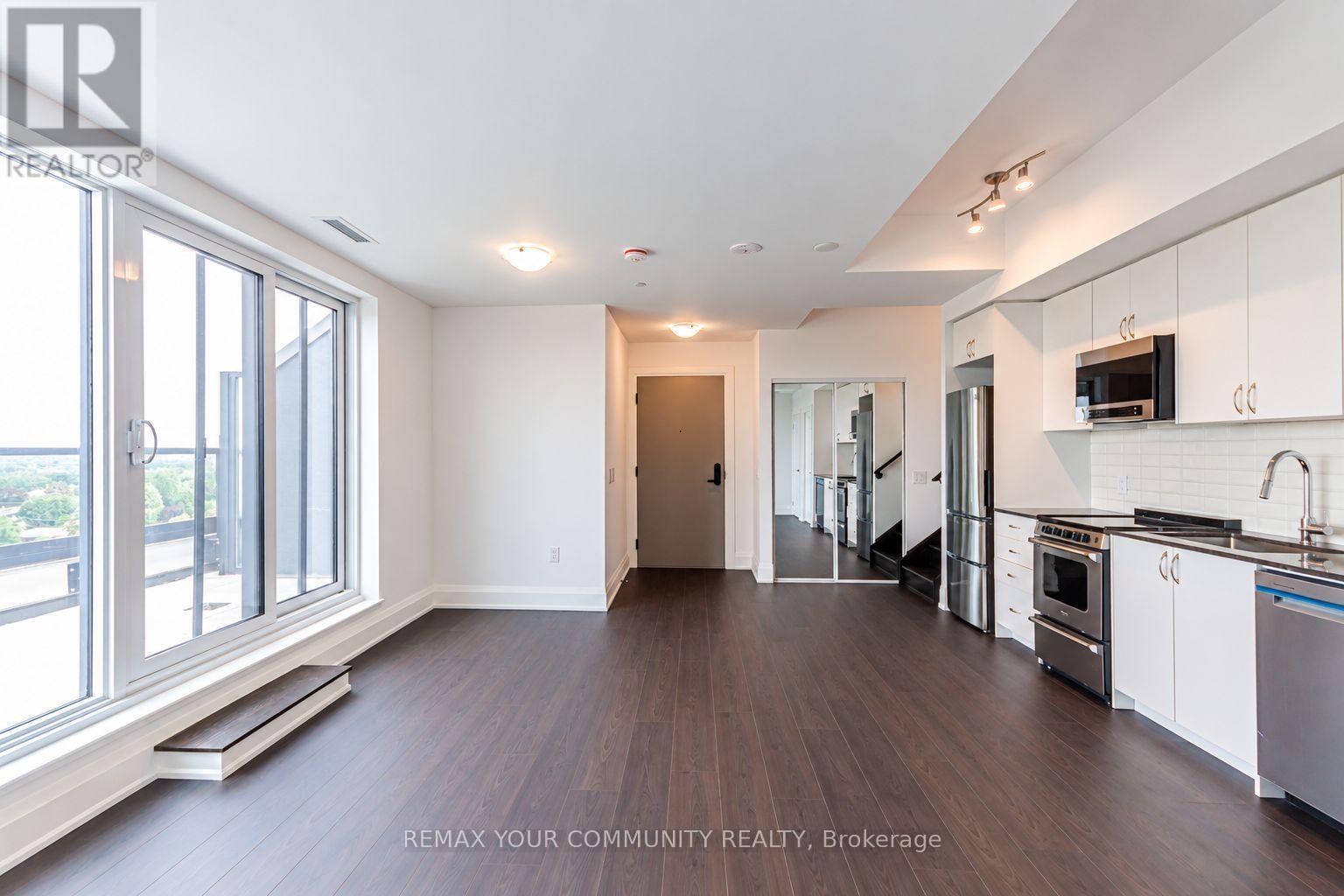 905 - 700 Sheppard Avenue W Property Photo 5