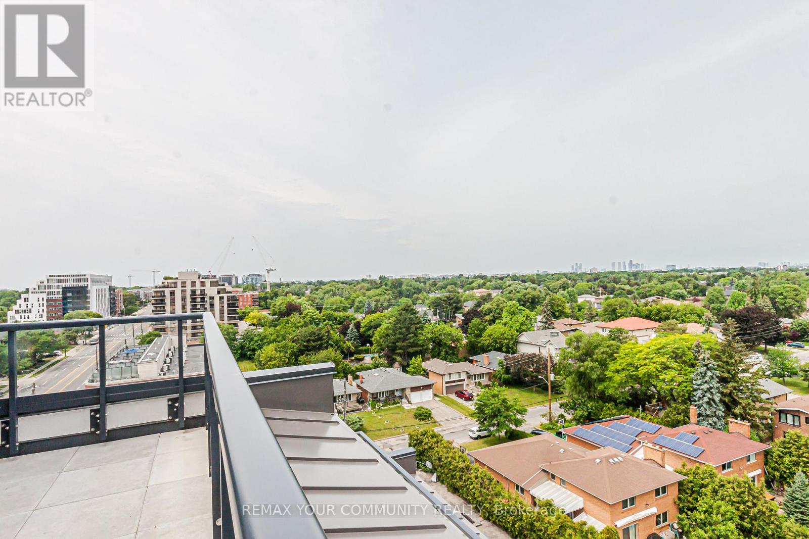 905 - 700 Sheppard Avenue W Property Photo 22
