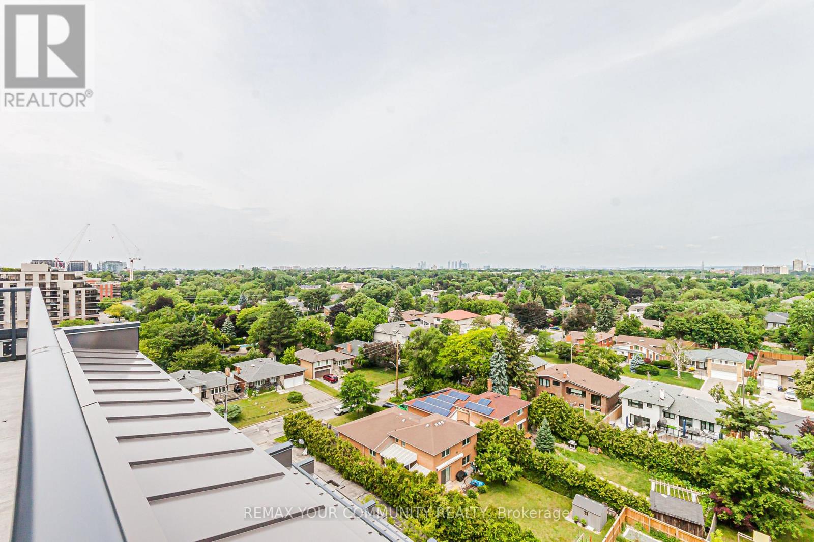 905 - 700 Sheppard Avenue W Property Photo 27