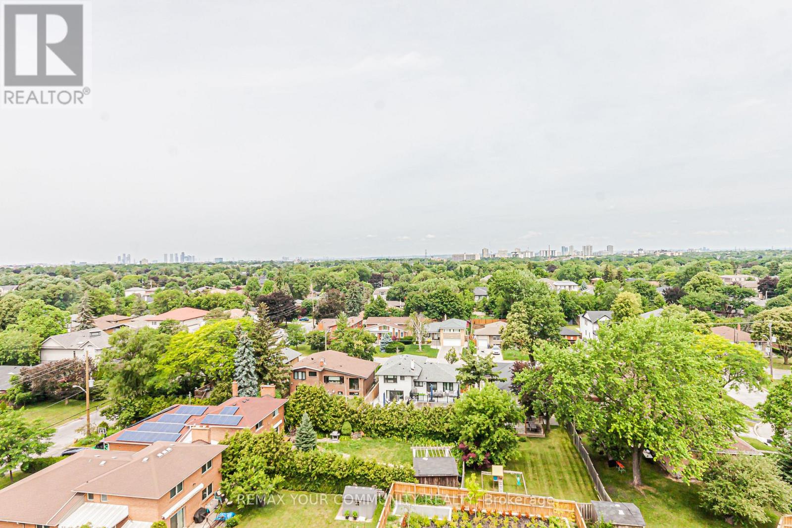 905 - 700 Sheppard Avenue W Property Photo 28