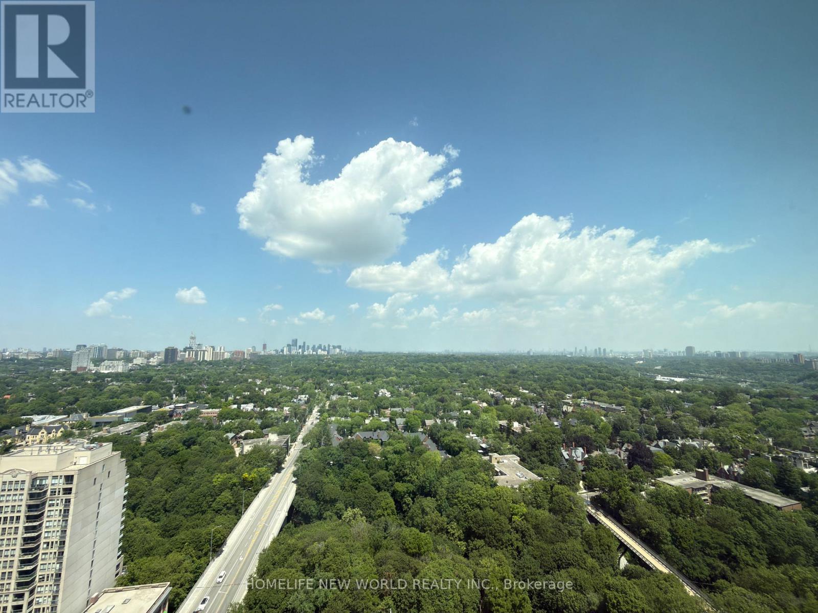 2904 - 609 Sherbourne Street Property Photo 5
