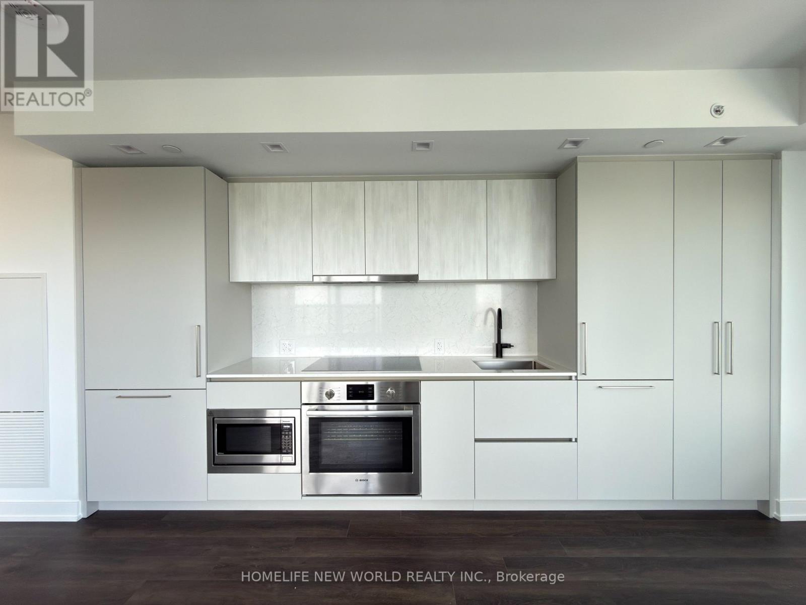 2904 - 609 Sherbourne Street Property Photo 10