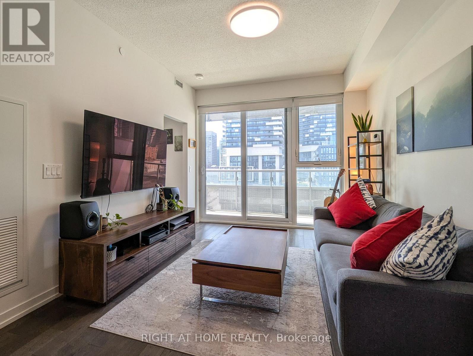 609 - 15 Lower Jarvis Street Property Photo 7