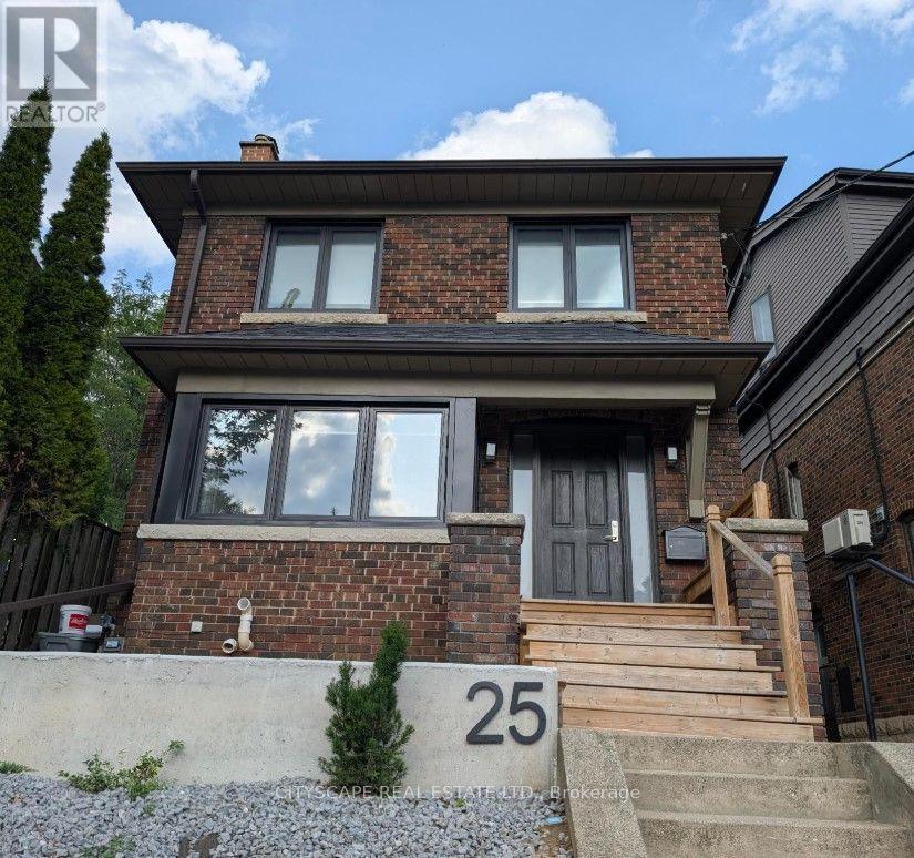 25 Oswald Crescent Property Photo 1