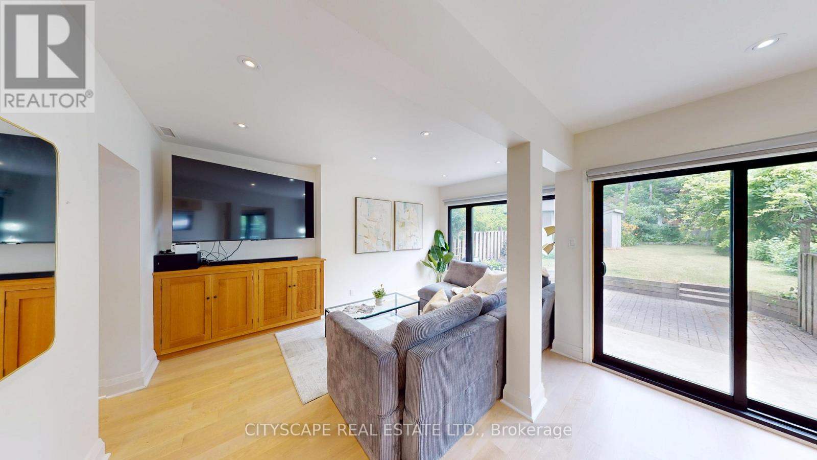 25 Oswald Crescent Property Photo 12