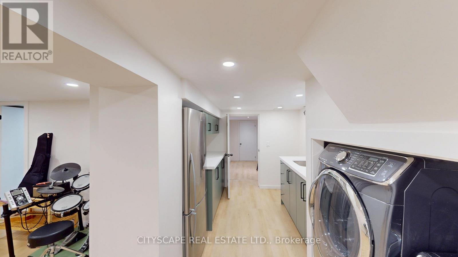 25 Oswald Crescent Property Photo 37