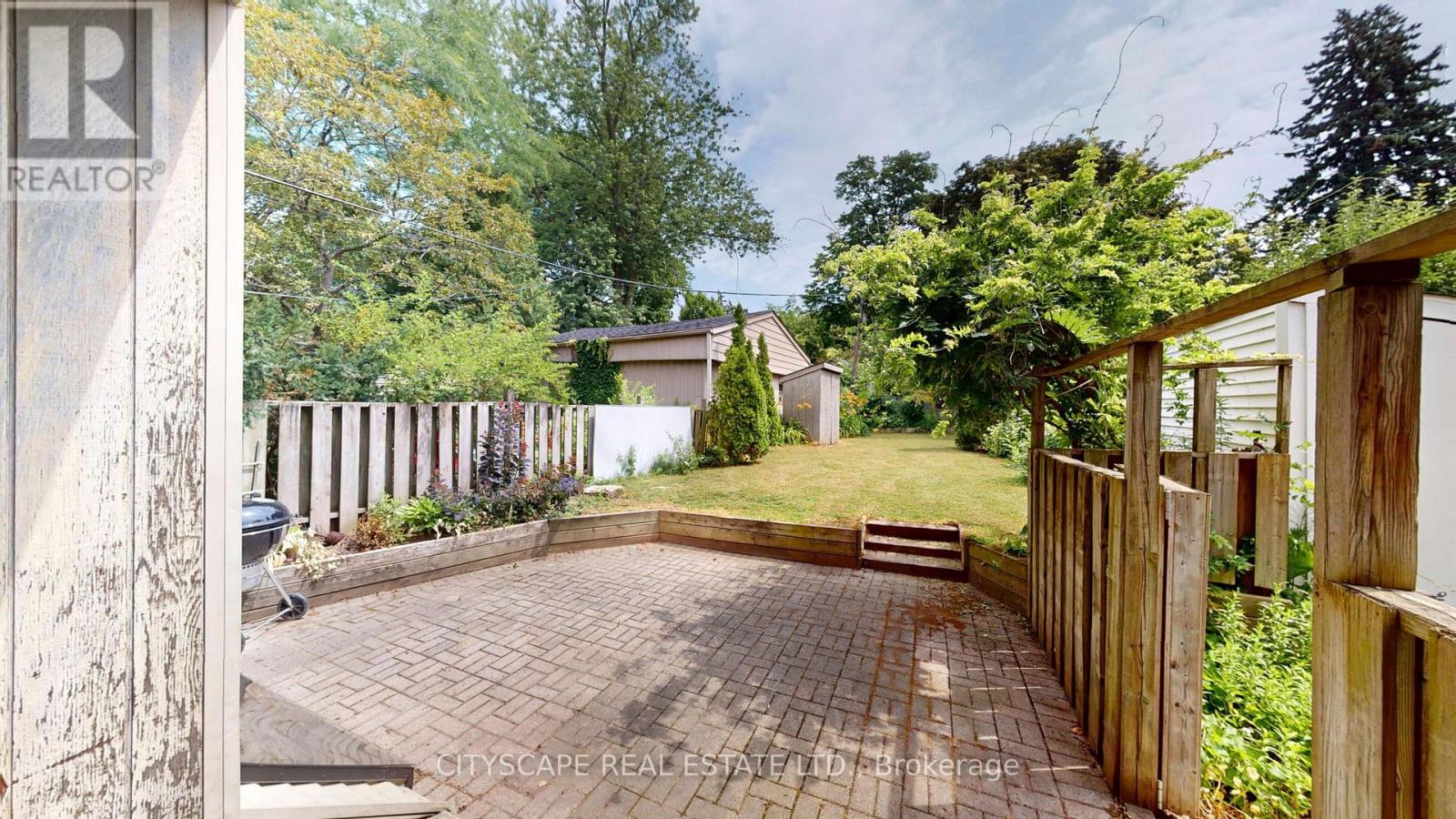 25 Oswald Crescent Property Photo 41