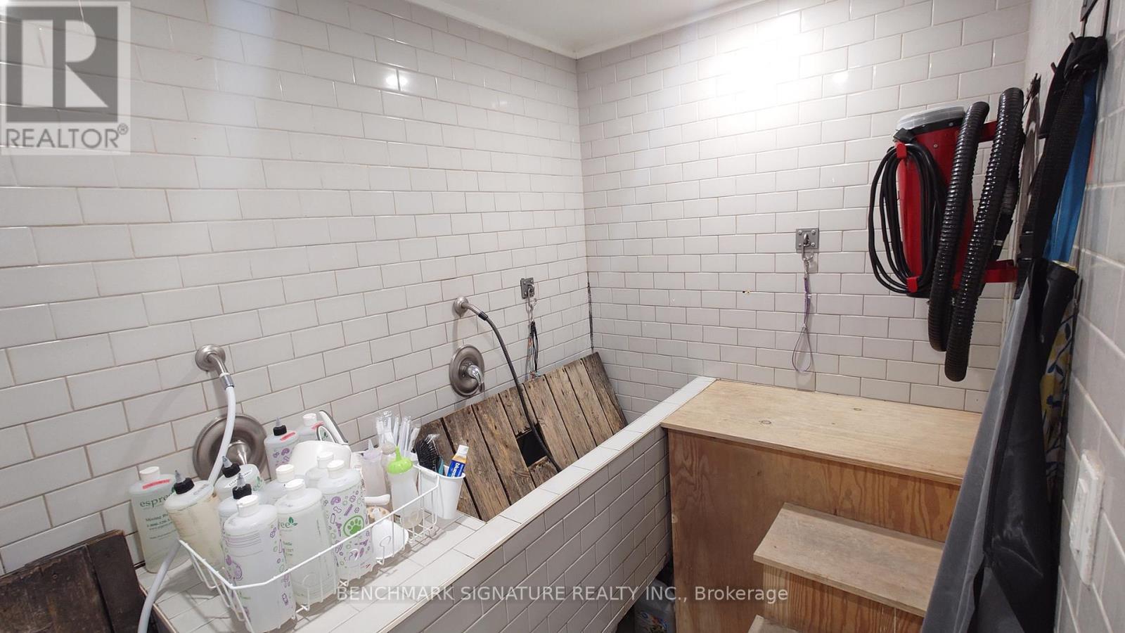 22 Dovercourt Road Property Photo 14