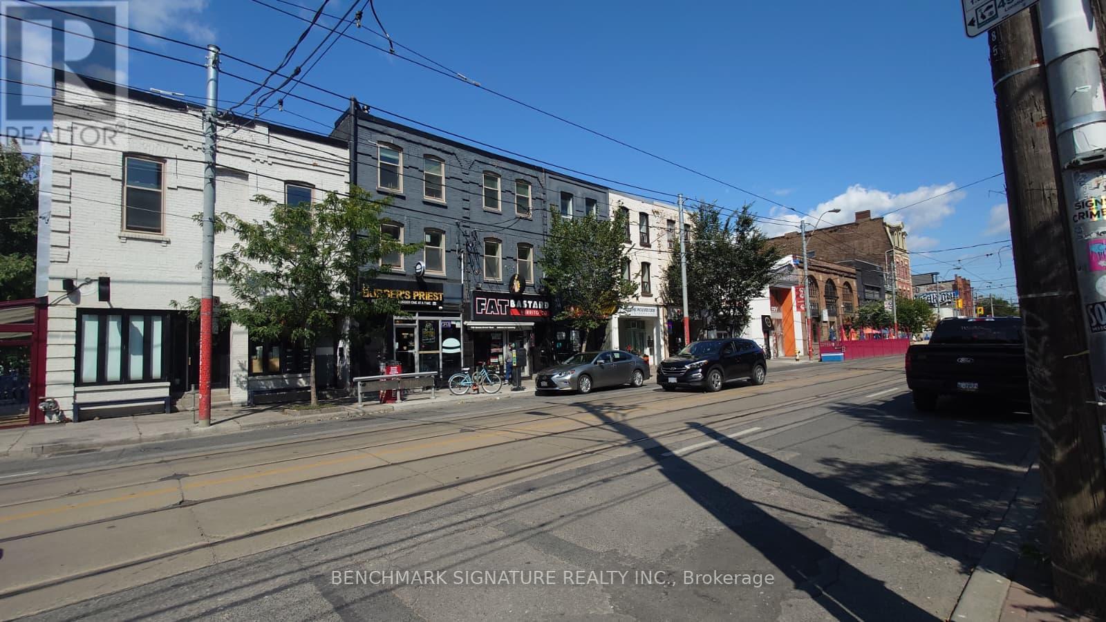 22 Dovercourt Road Property Photo 31