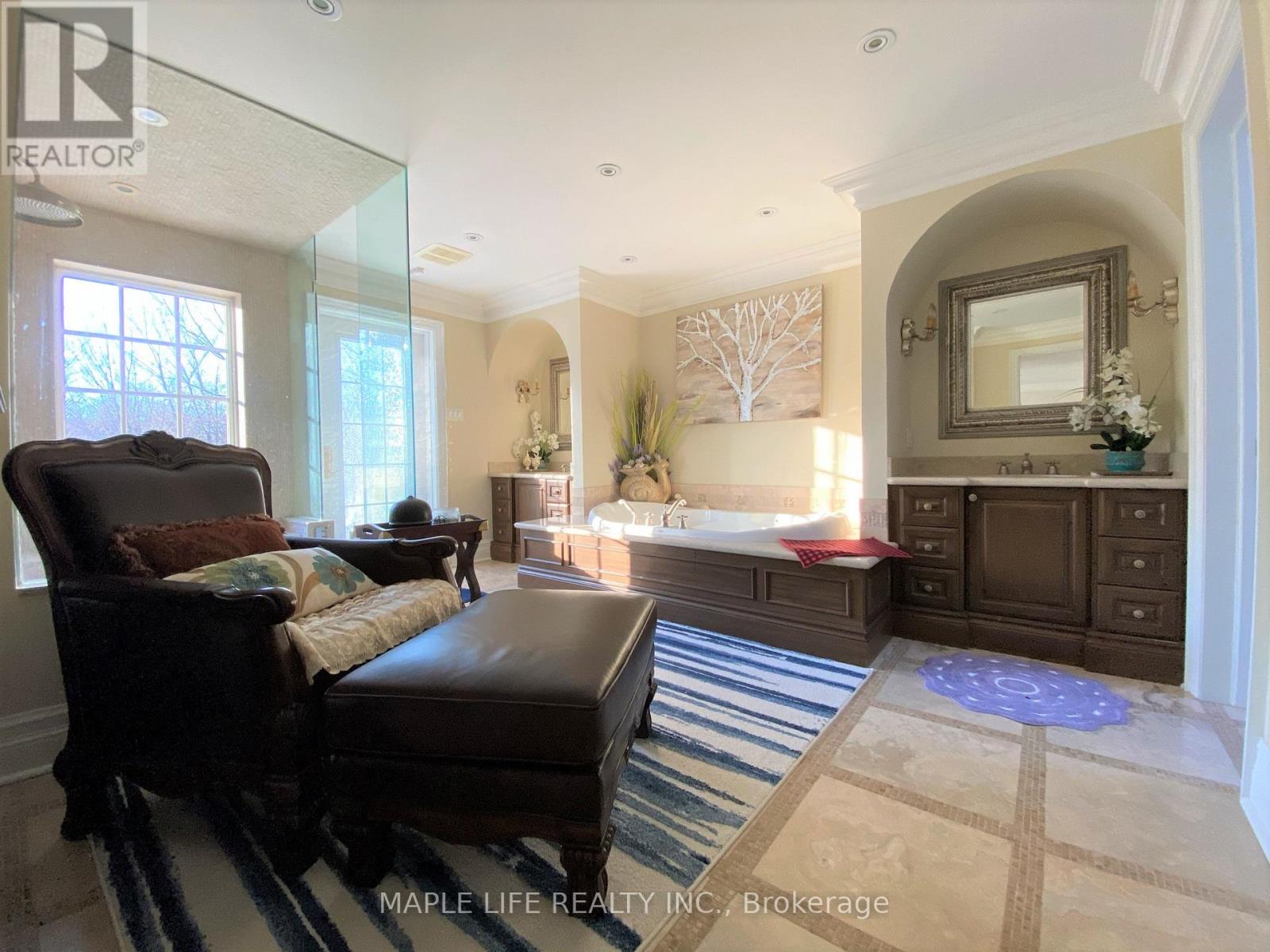 16 Brian Cliff Drive Property Photo 32