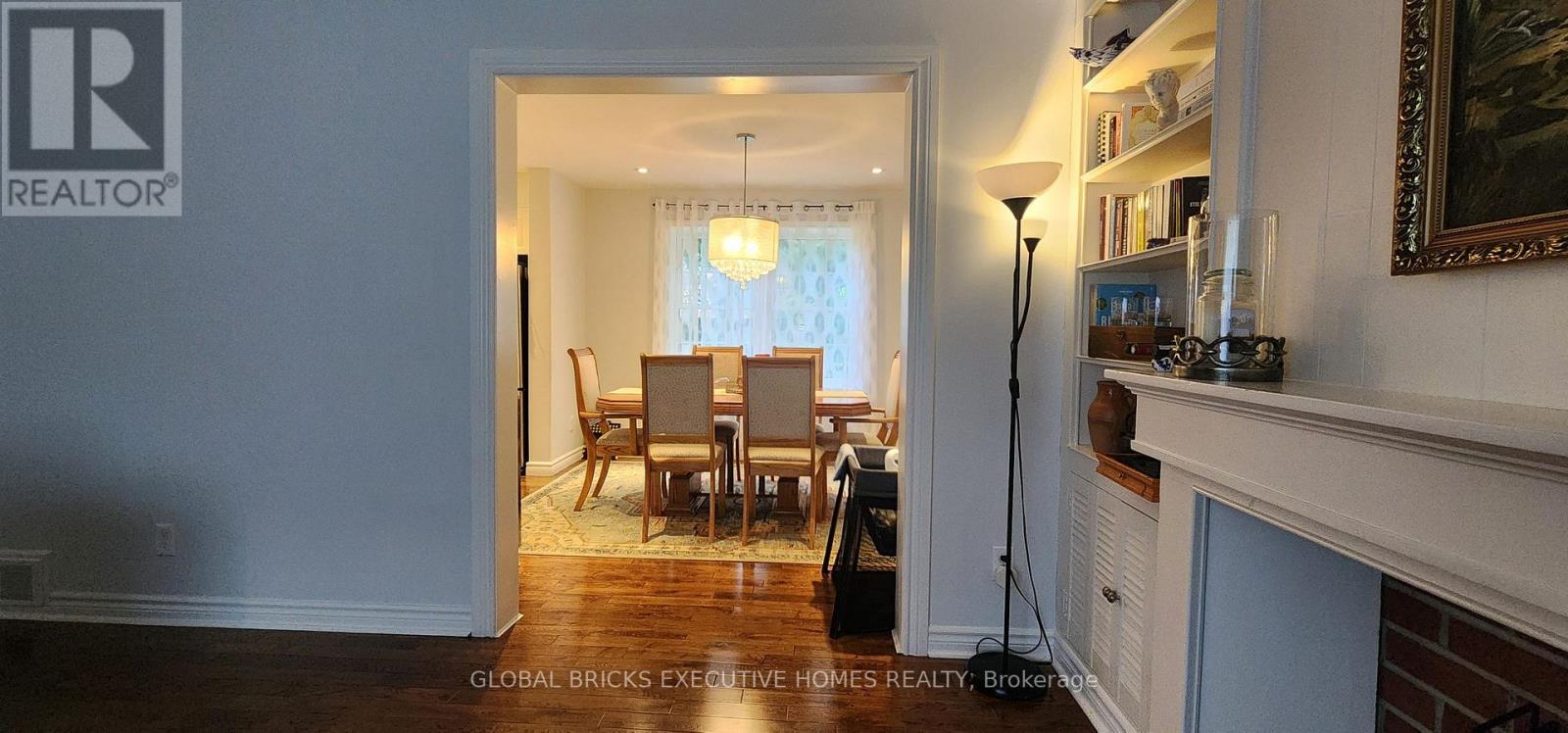 23 Whitefriars Drive Property Photo 6