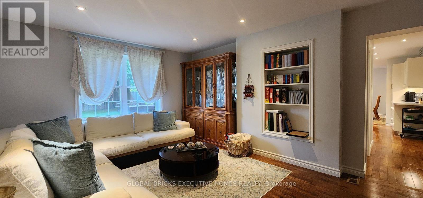 23 Whitefriars Drive Property Photo 13