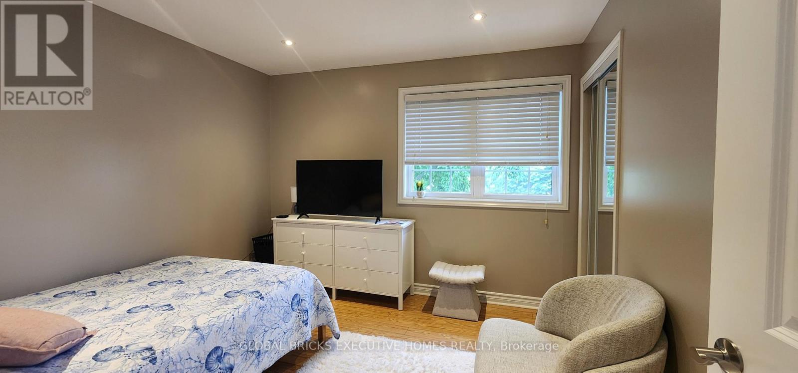 23 Whitefriars Drive Property Photo 18