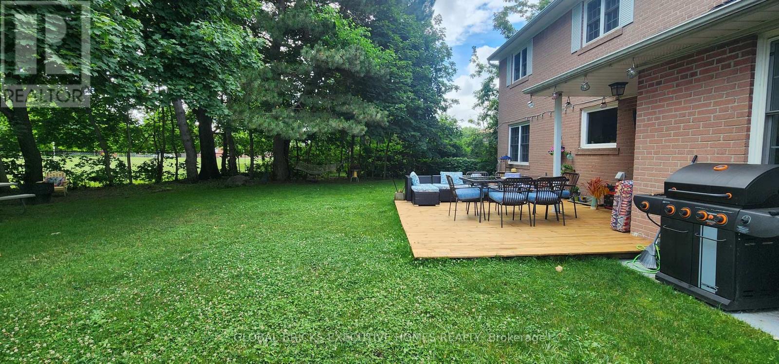 23 Whitefriars Drive Property Photo 22
