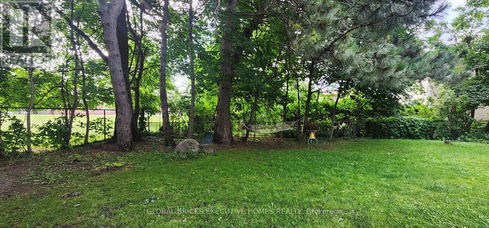 23 Whitefriars Drive Property Photo 24