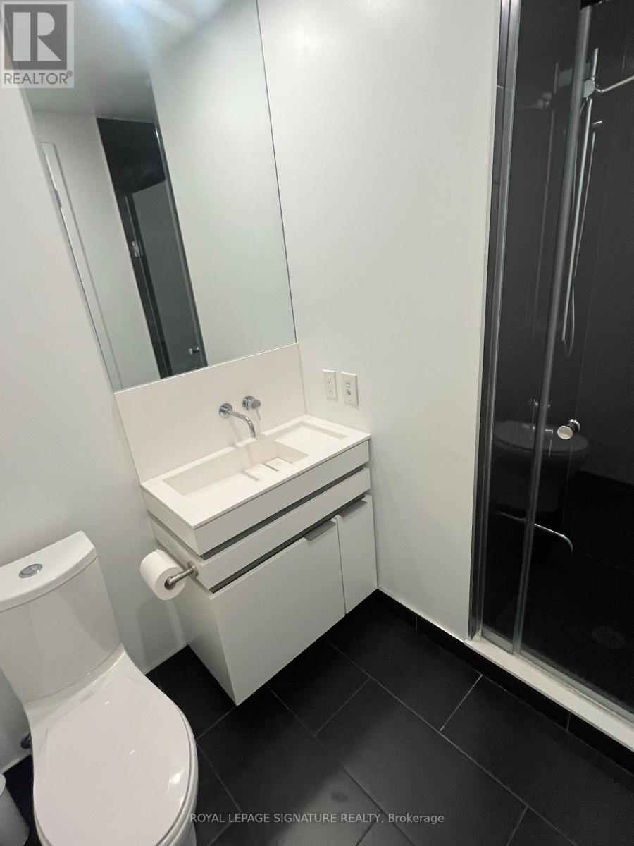 3802 - 197 Yonge Street Property Photo 9