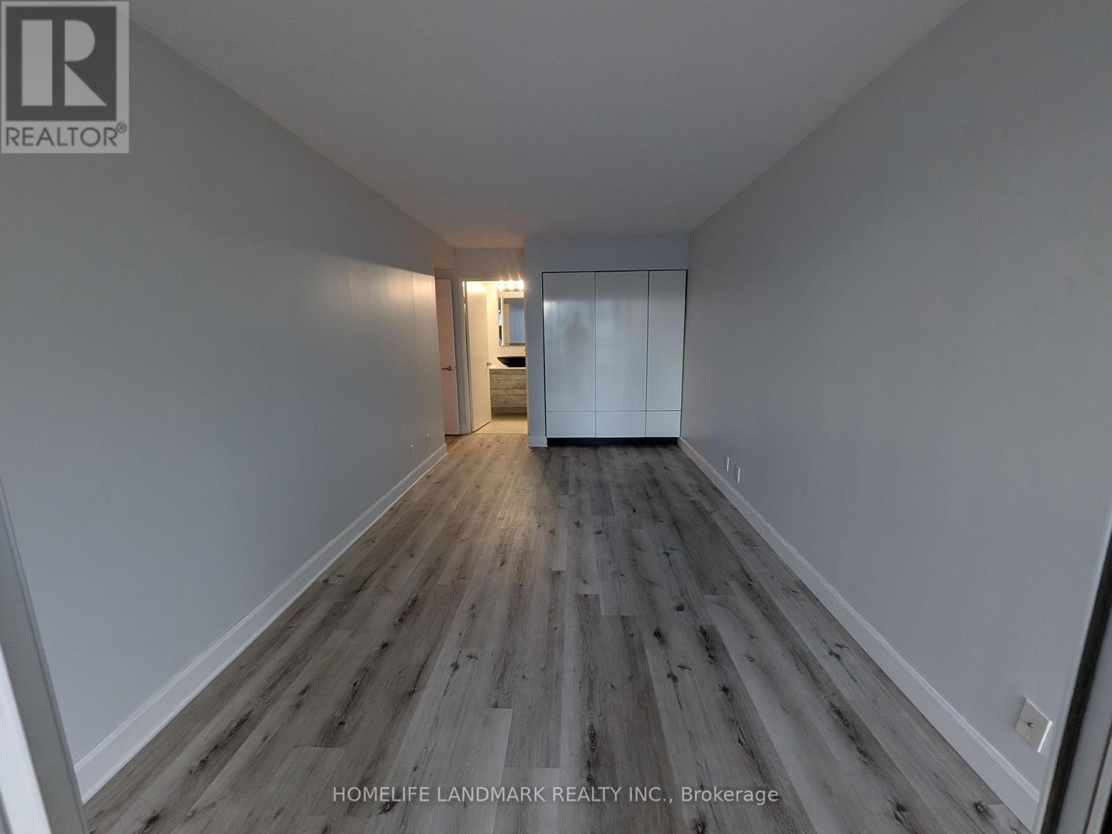 805 - 92 King Street E Property Photo 14