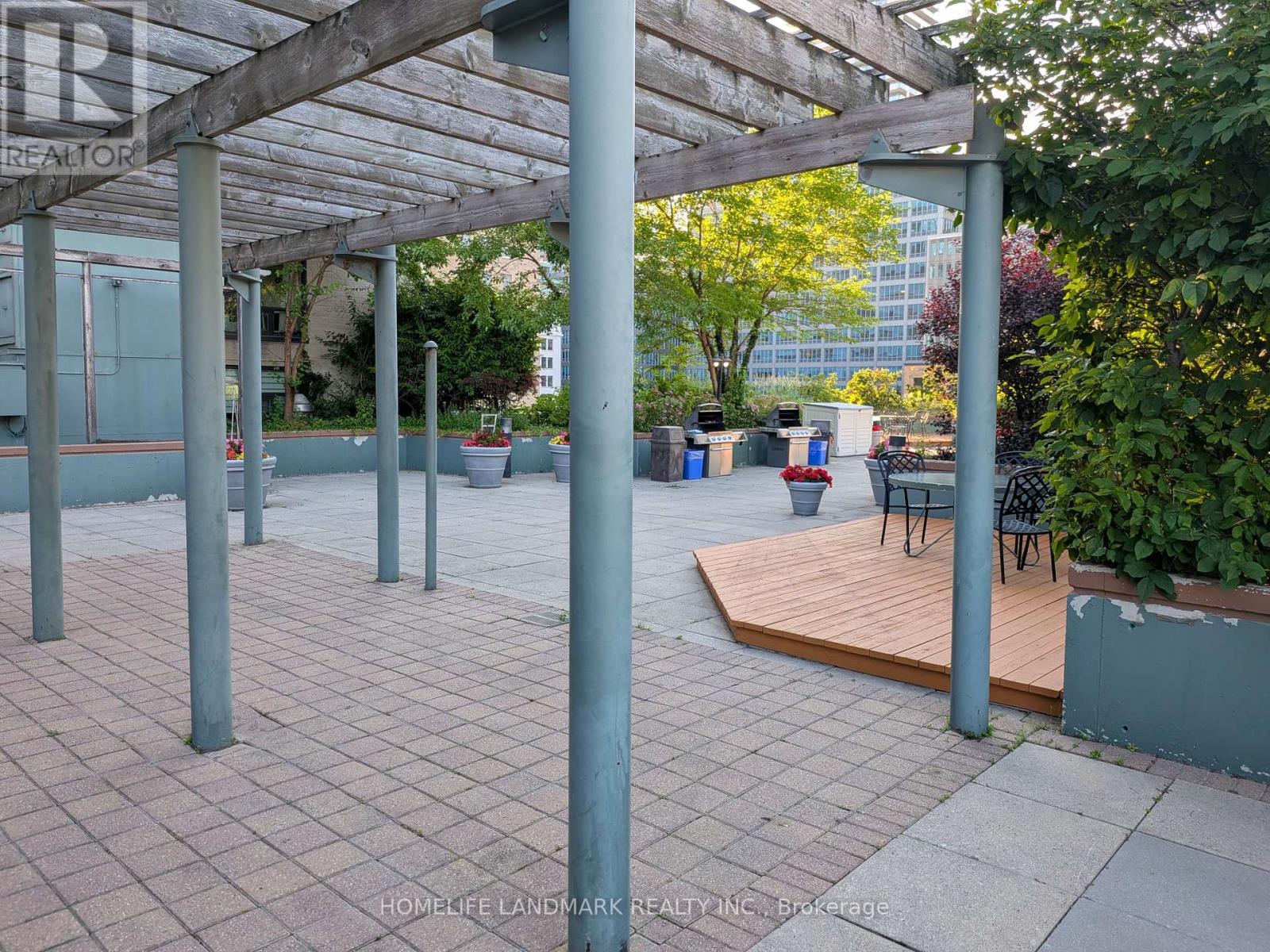 805 - 92 King Street E Property Photo 24