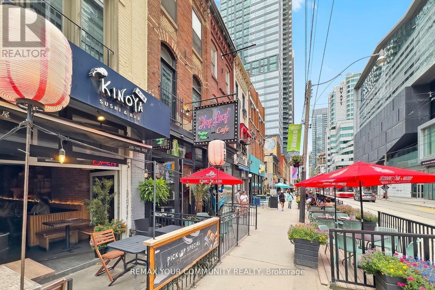 2107 - 224 King Street W Property Photo 18