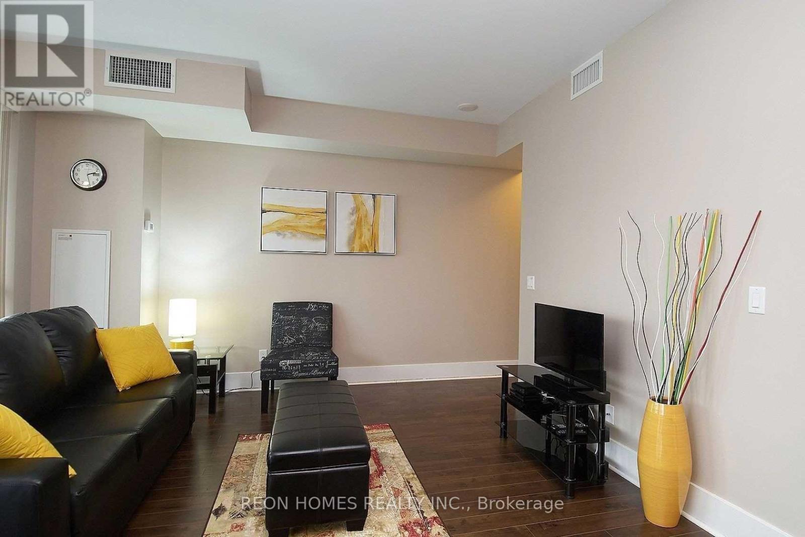 2009 - 300 Front Street Property Photo 5