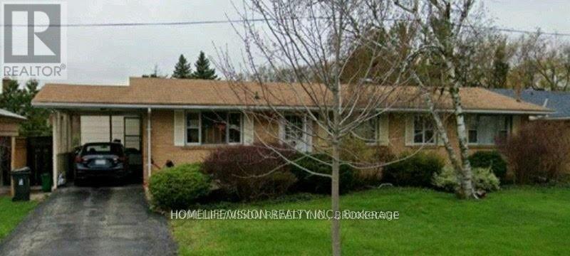 6 Brenham Crescent Property Photo 2