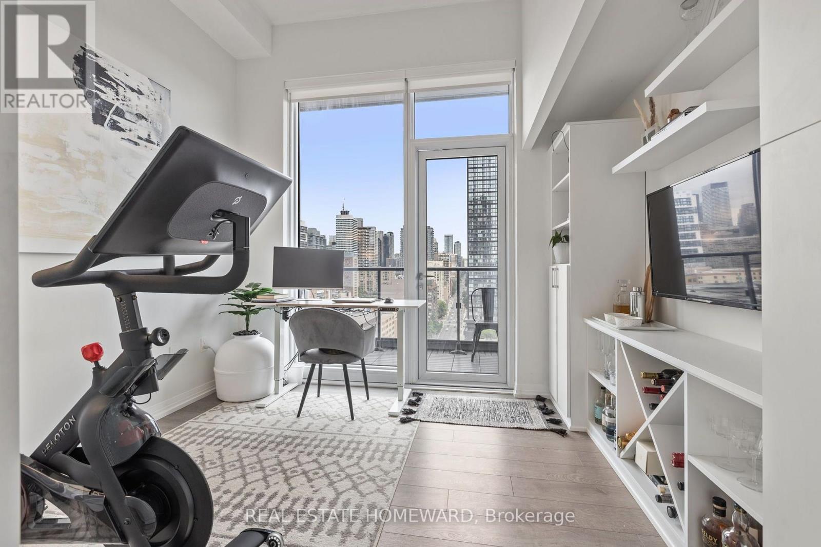 2006 - 251 Jarvis Street Property Photo 16