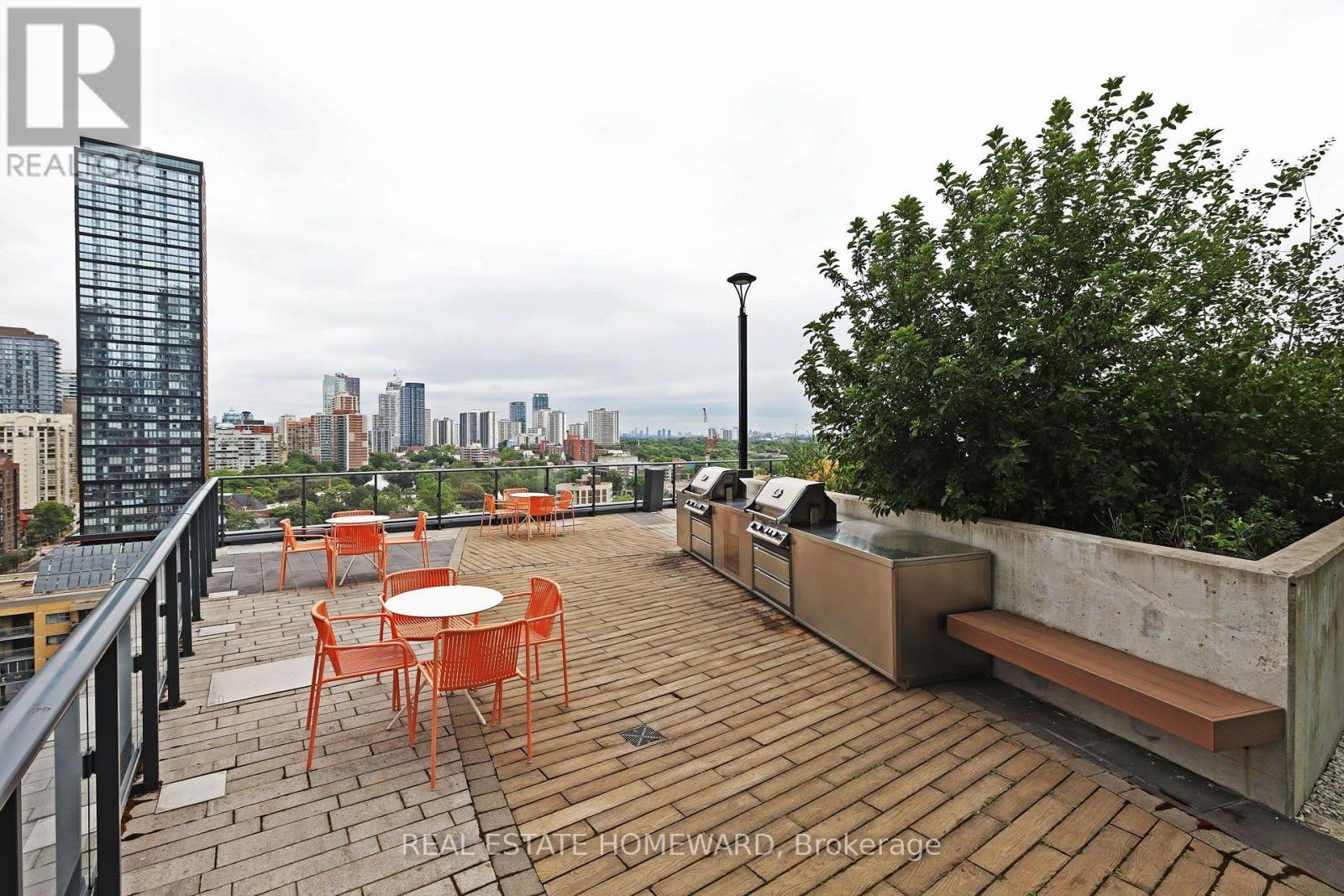 2006 - 251 Jarvis Street Property Photo 27