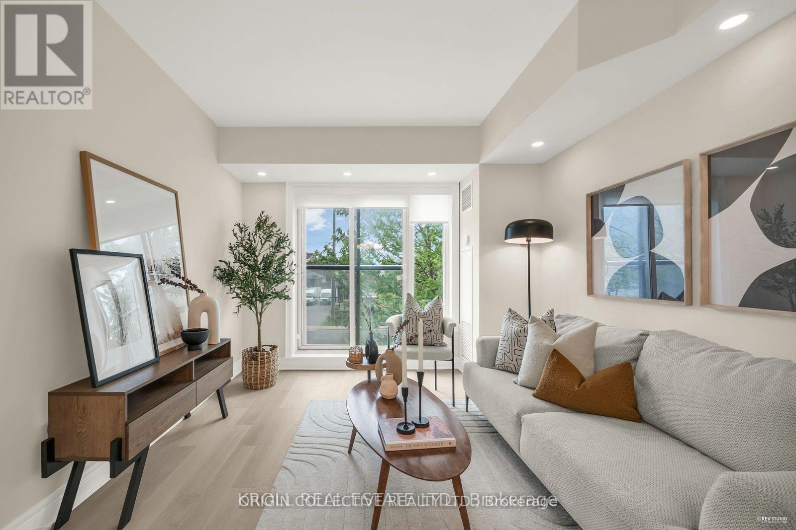 229 - 701 SHEPPARD AVENUE W Property Photo 1