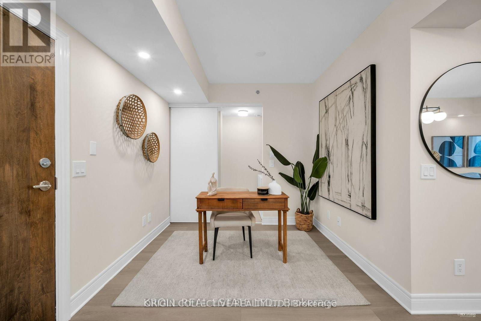 229 - 701 Sheppard Avenue W Property Photo 8