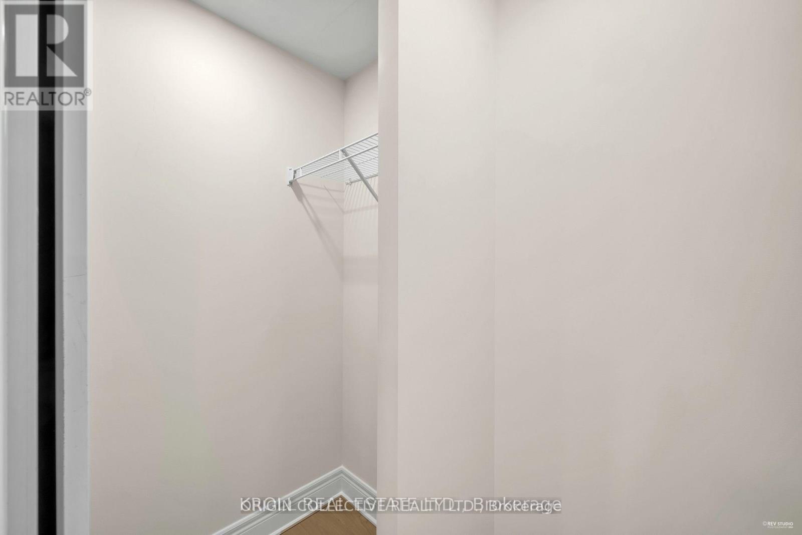 229 - 701 Sheppard Avenue W Property Photo 35