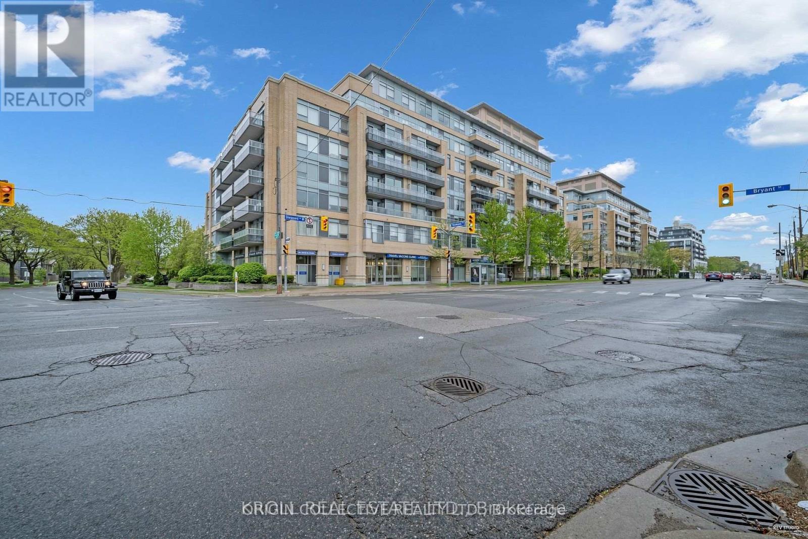 229 - 701 Sheppard Avenue W Property Photo 41