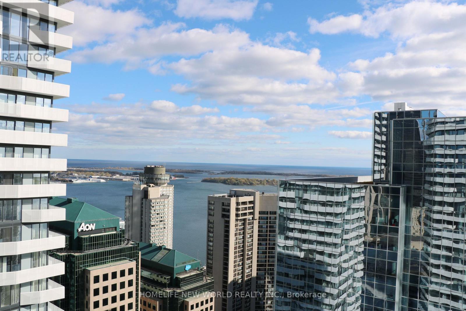 4210 - 100 Harbour Street Property Photo 1