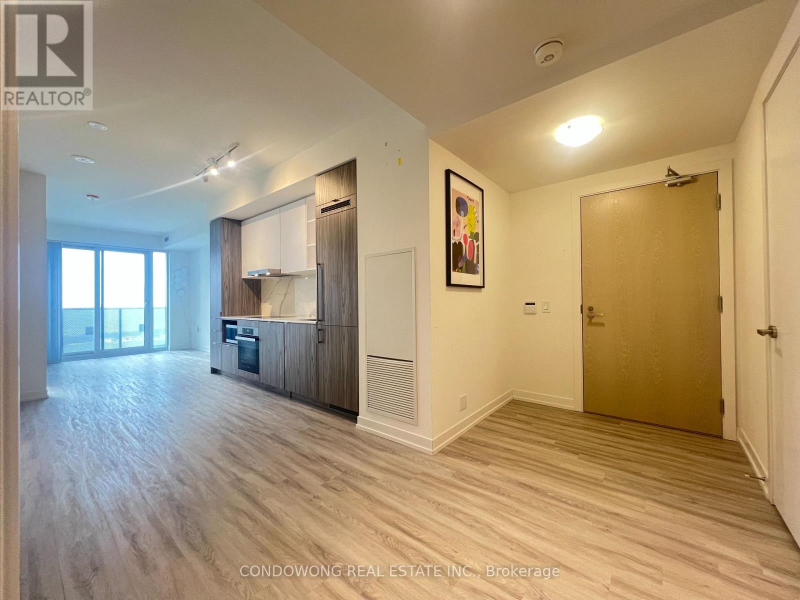 7310 - 55 COOPER STREET Property Photo 1