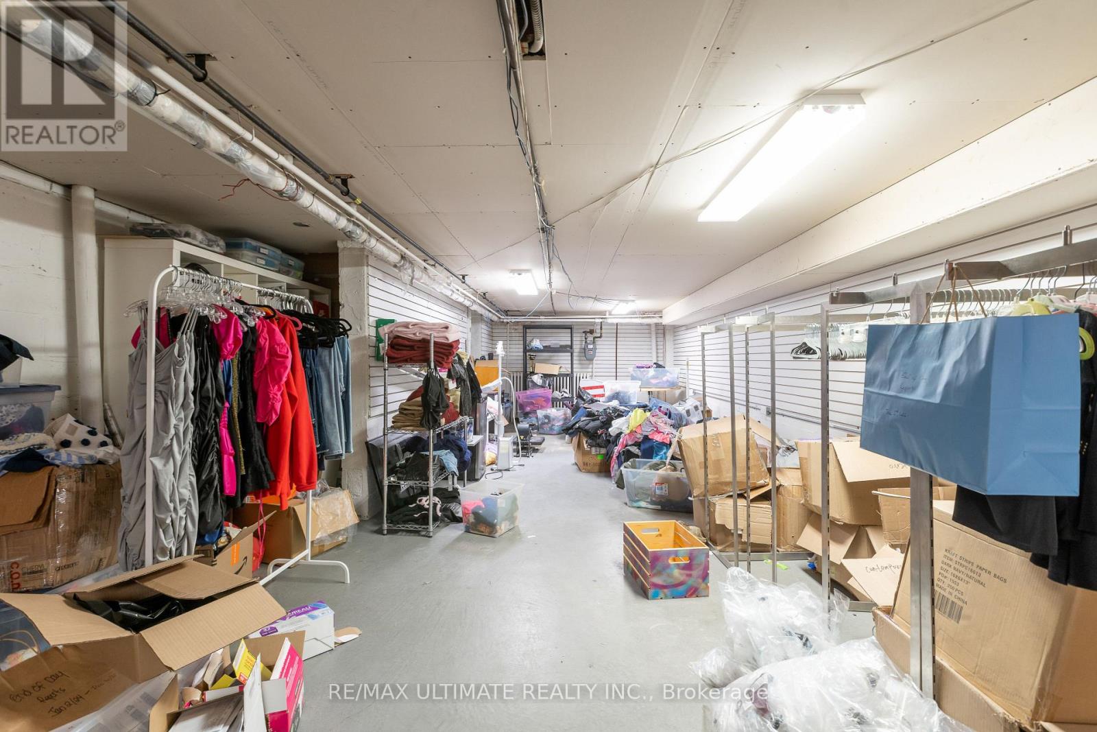 1693 Avenue Road Property Photo 12