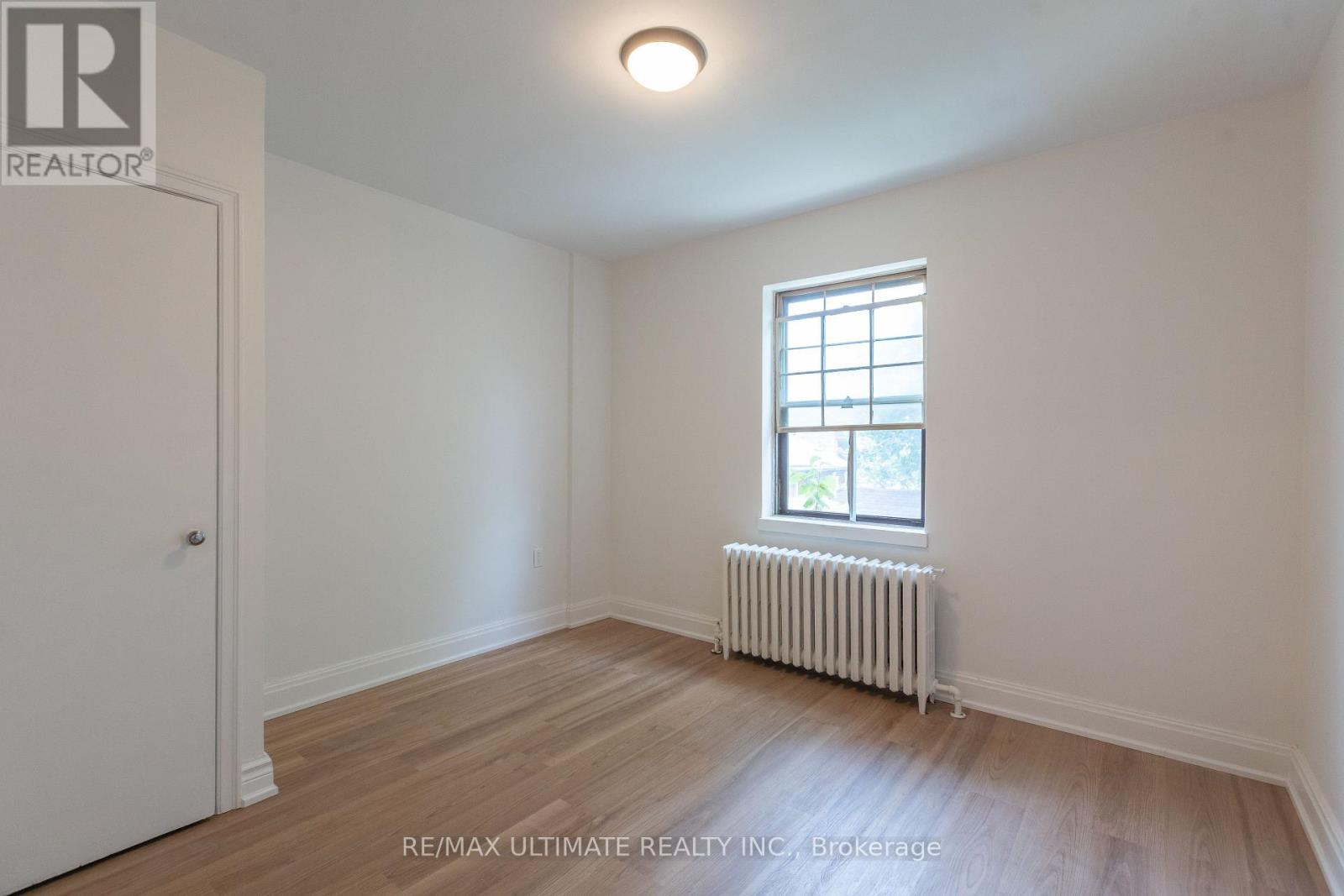 1693 Avenue Road Property Photo 15