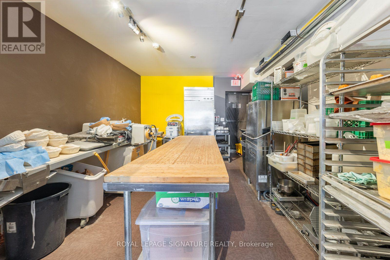 725 Dovercourt Road Property Photo 14