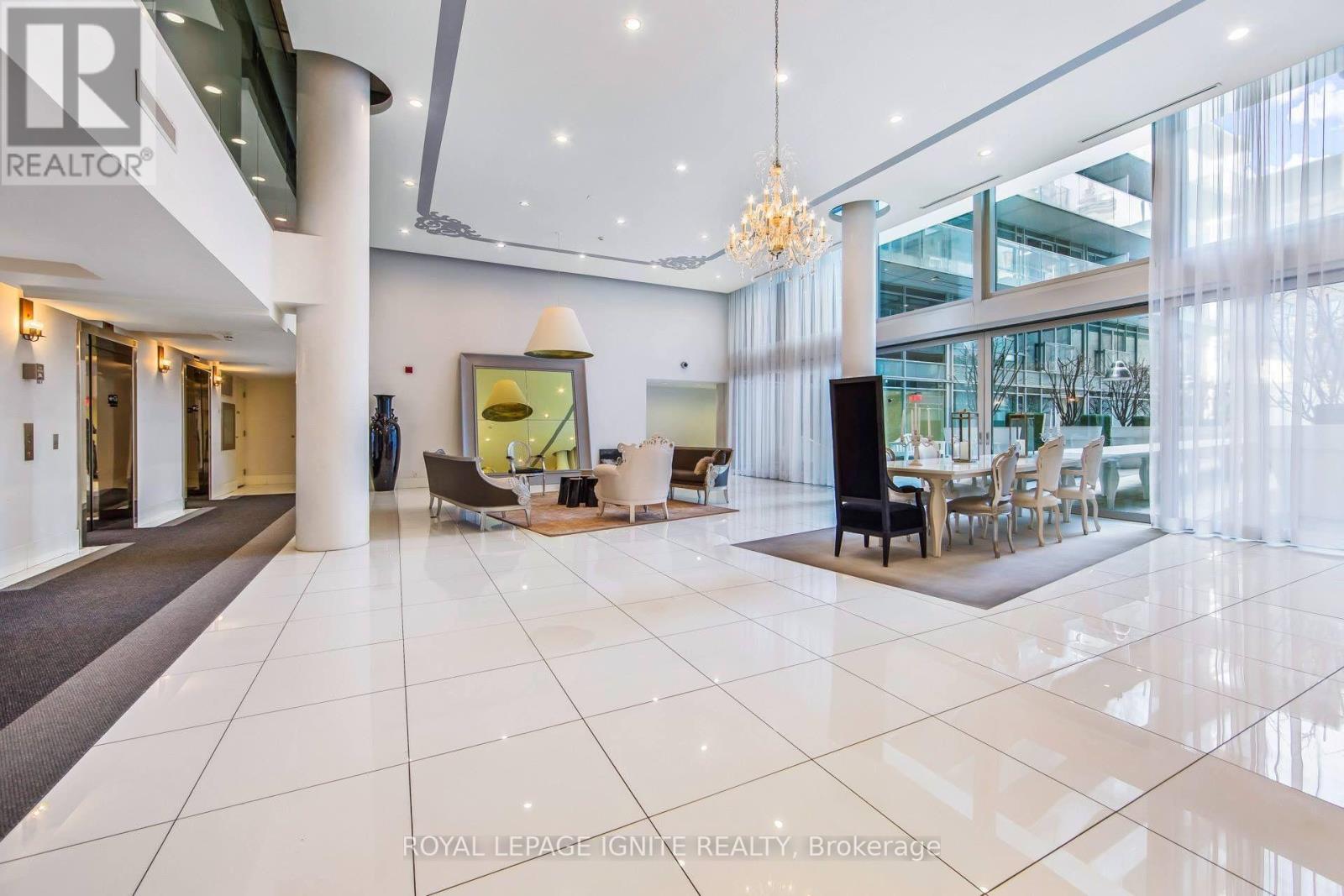 406 - 75 Portland Street Property Photo 2