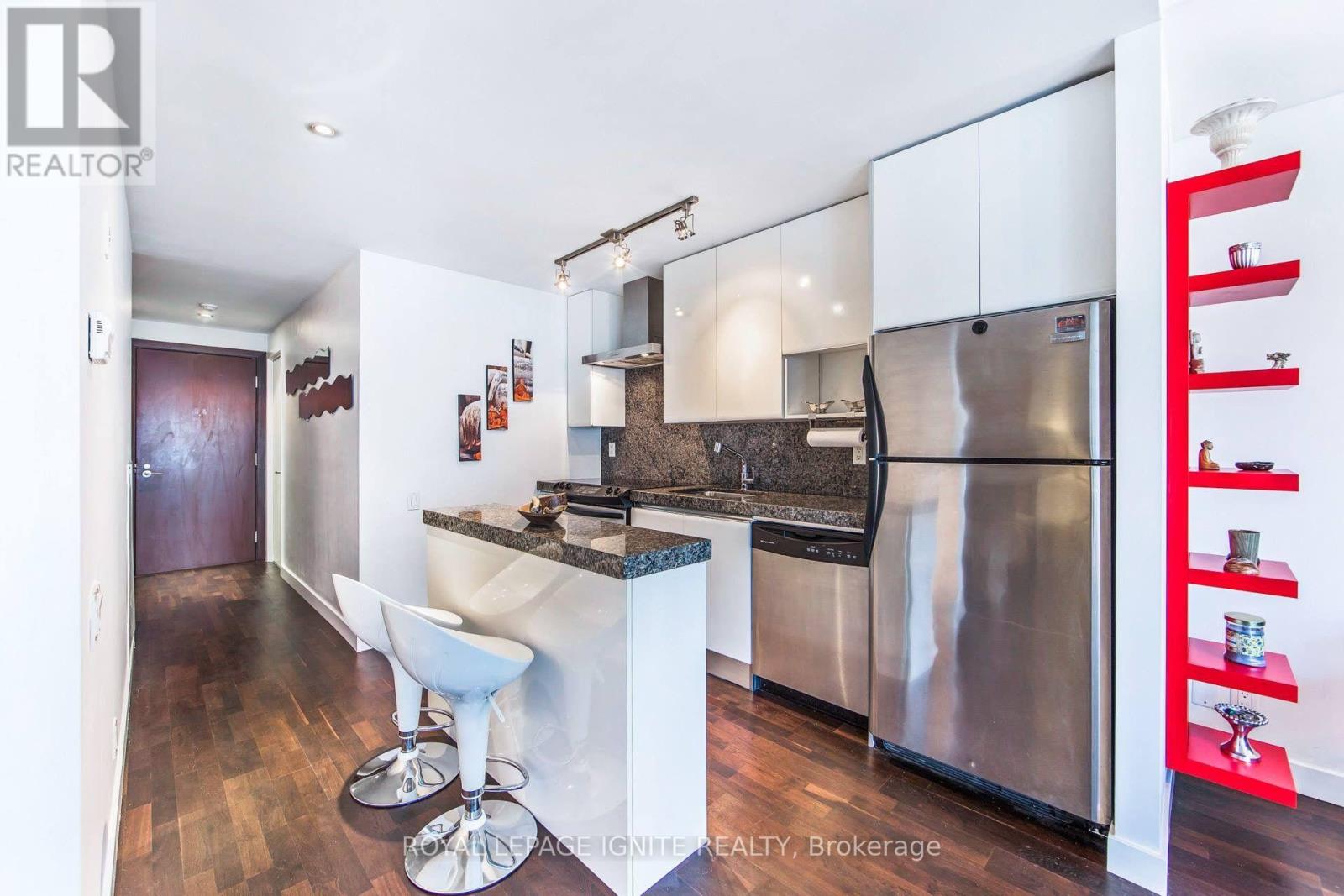 406 - 75 Portland Street Property Photo 3