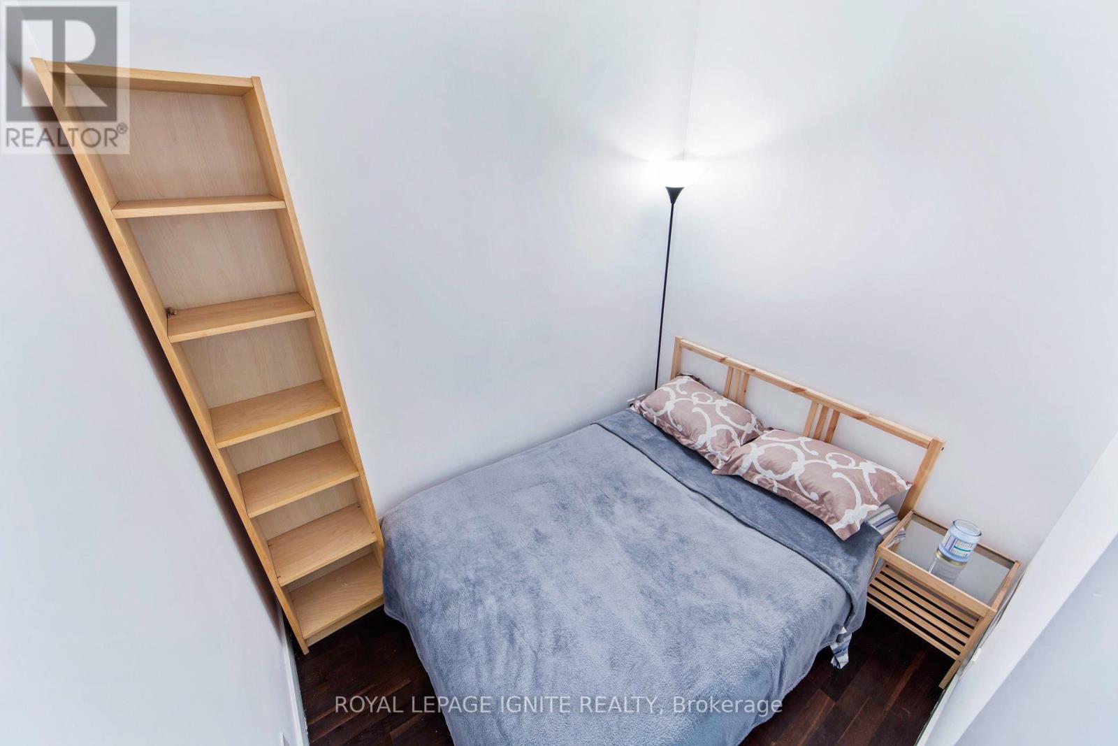406 - 75 Portland Street Property Photo 9