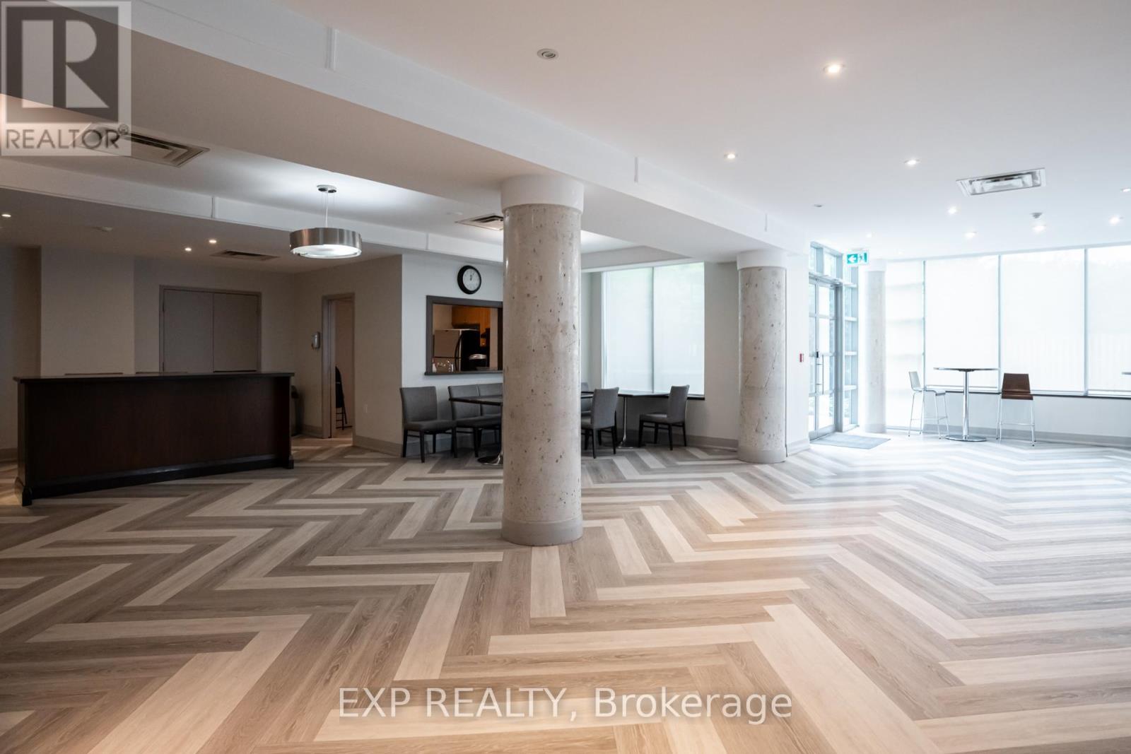 506 - 3840 Bathurst Street Property Photo 24