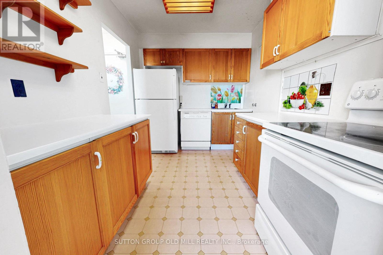 1901 - 5 Parkway Forest Drive Property Photo 11