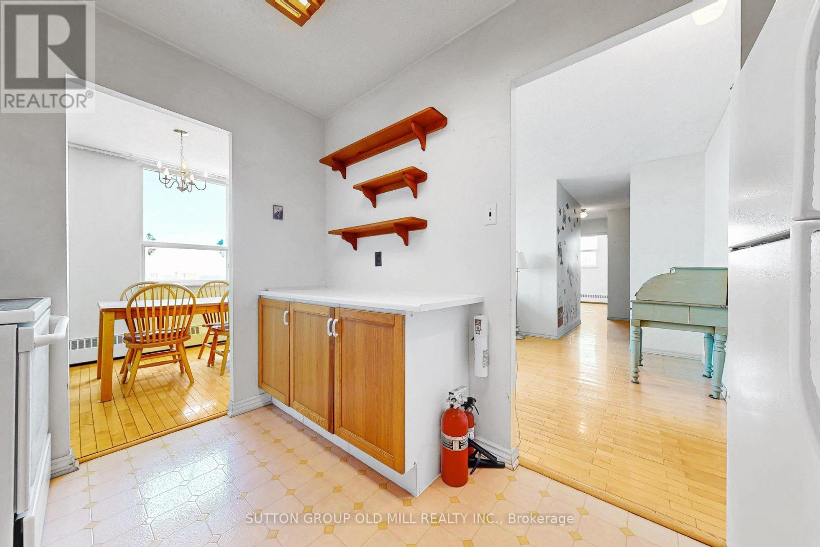 1901 - 5 Parkway Forest Drive Property Photo 14