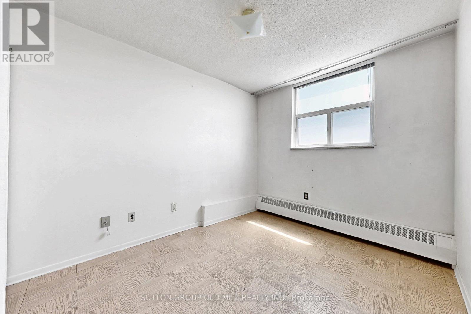 1901 - 5 Parkway Forest Drive Property Photo 22