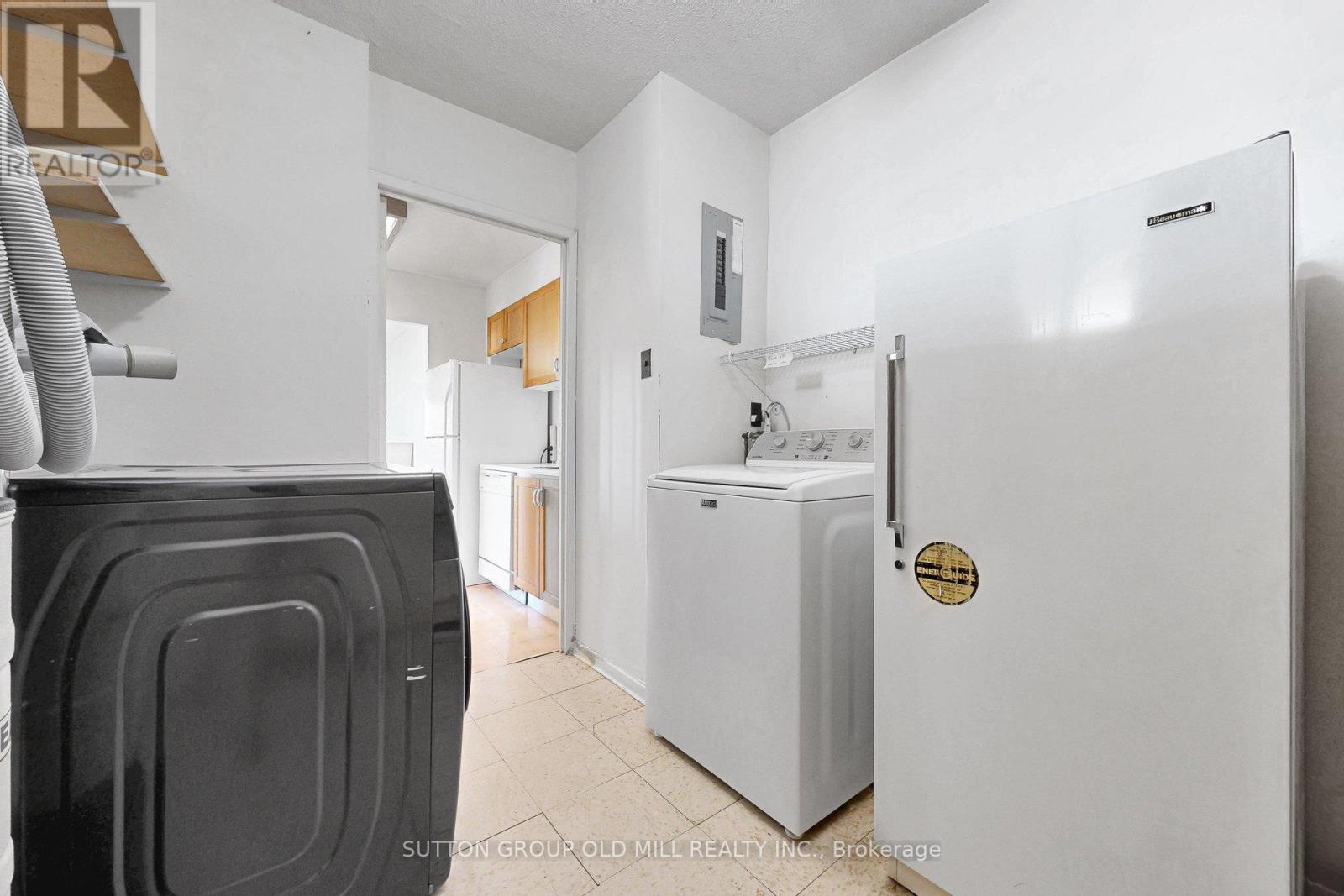 1901 - 5 Parkway Forest Drive Property Photo 27