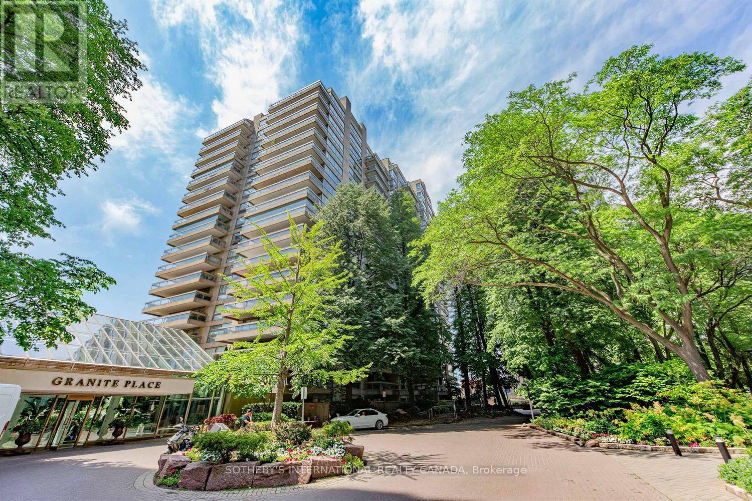 1801 - 63 ST CLAIR AVENUE W Property Photo 1