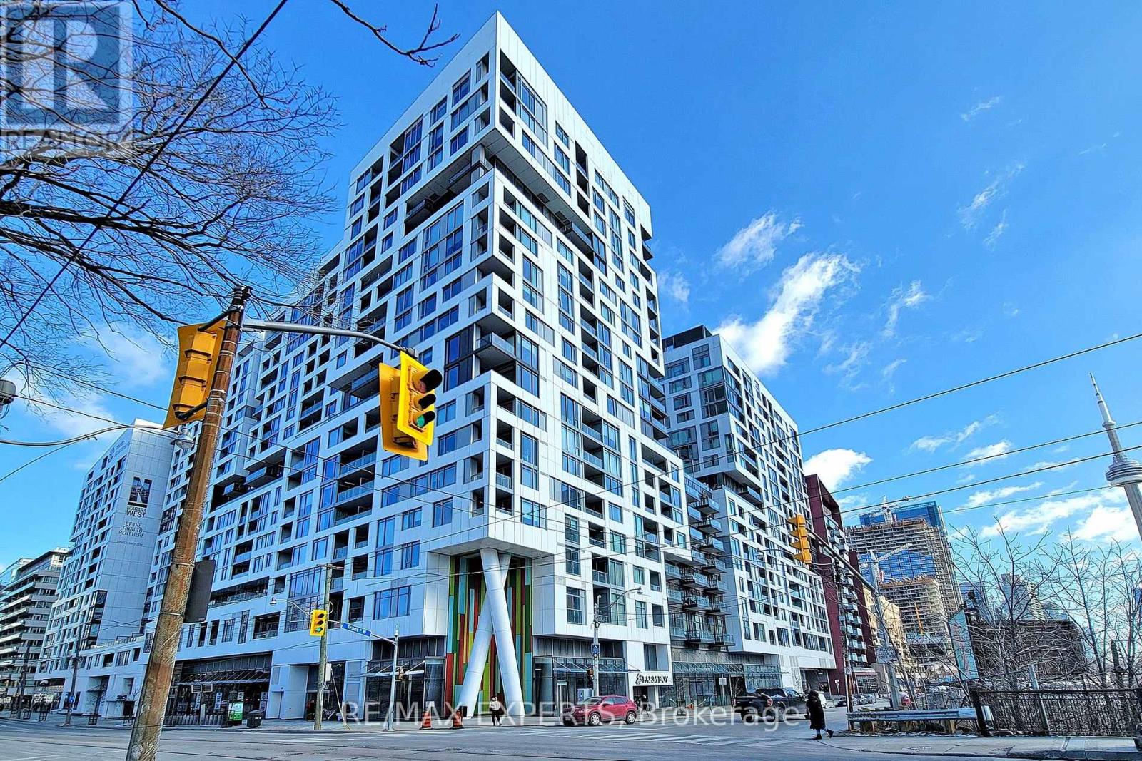 1114 - 27 BATHURST STREET Property Photo 1
