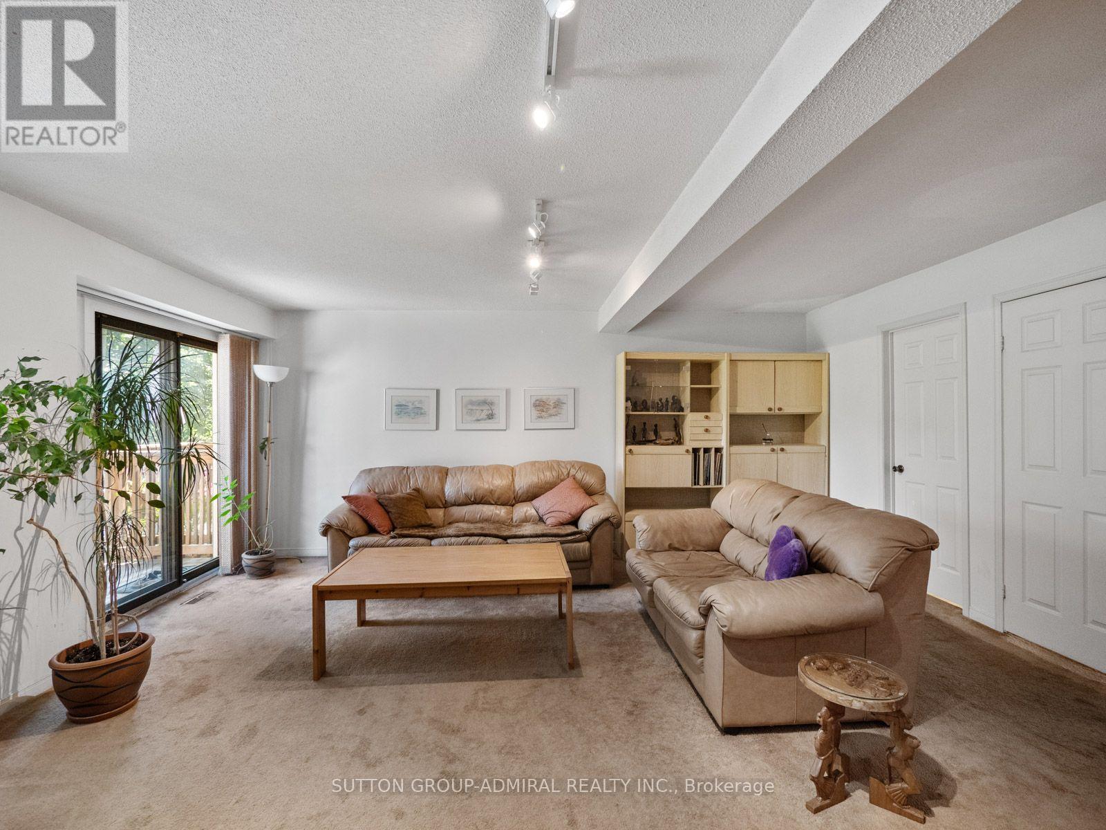 169 Robert Hicks Drive Property Photo 14