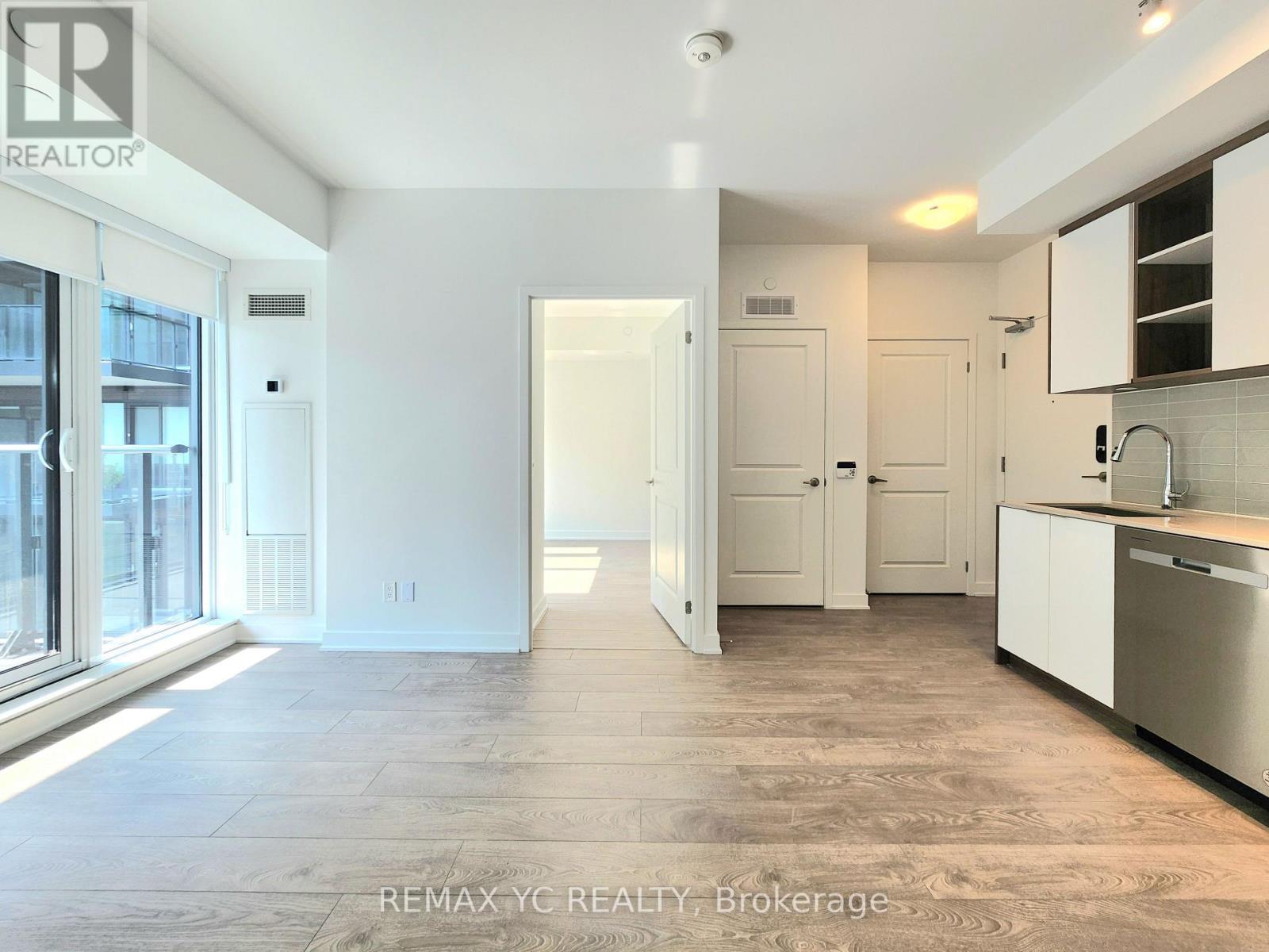 1212 - 543 RICHMOND STREET Property Photo 1